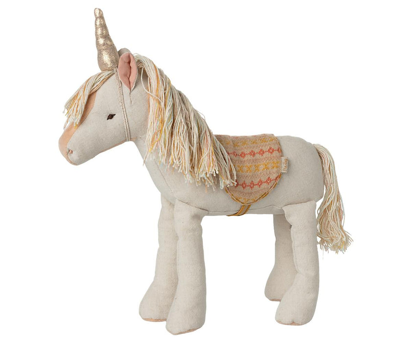 Unicorn, Medium