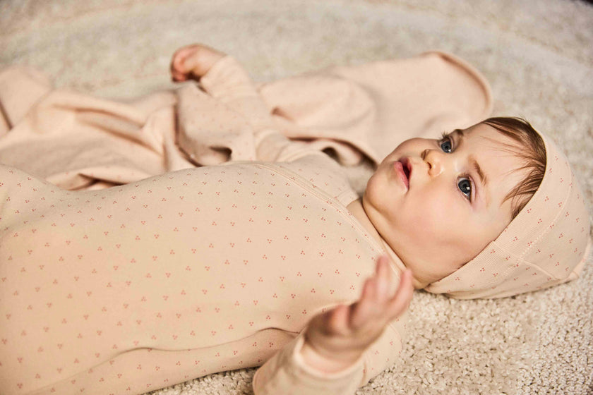Wrap With Dot Print Blanket