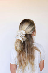 CREAM FARMERS MARKET CORSET SCRUNCHIE