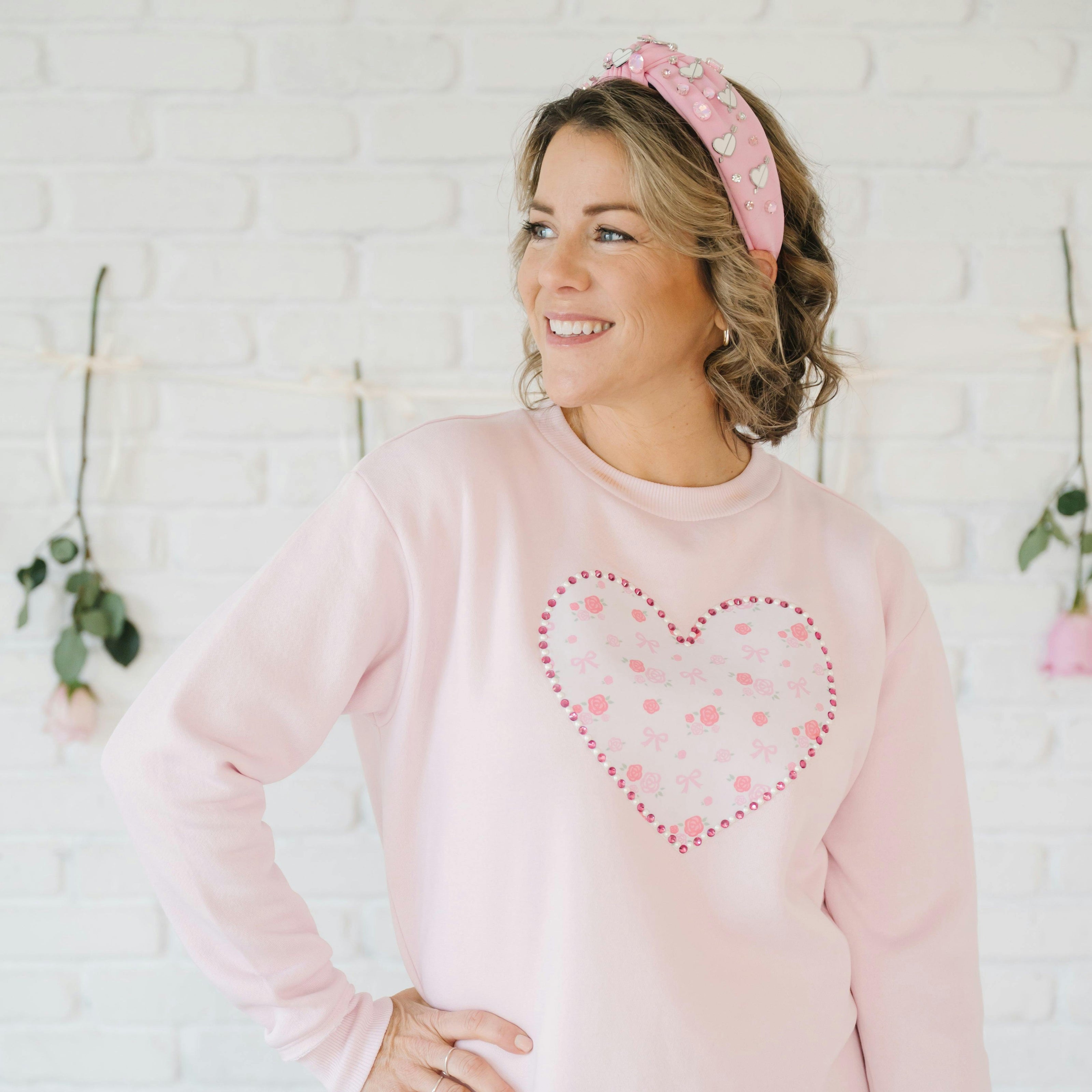 Dainty Rose Pearl Heart Patch Women's Sweatshirt
