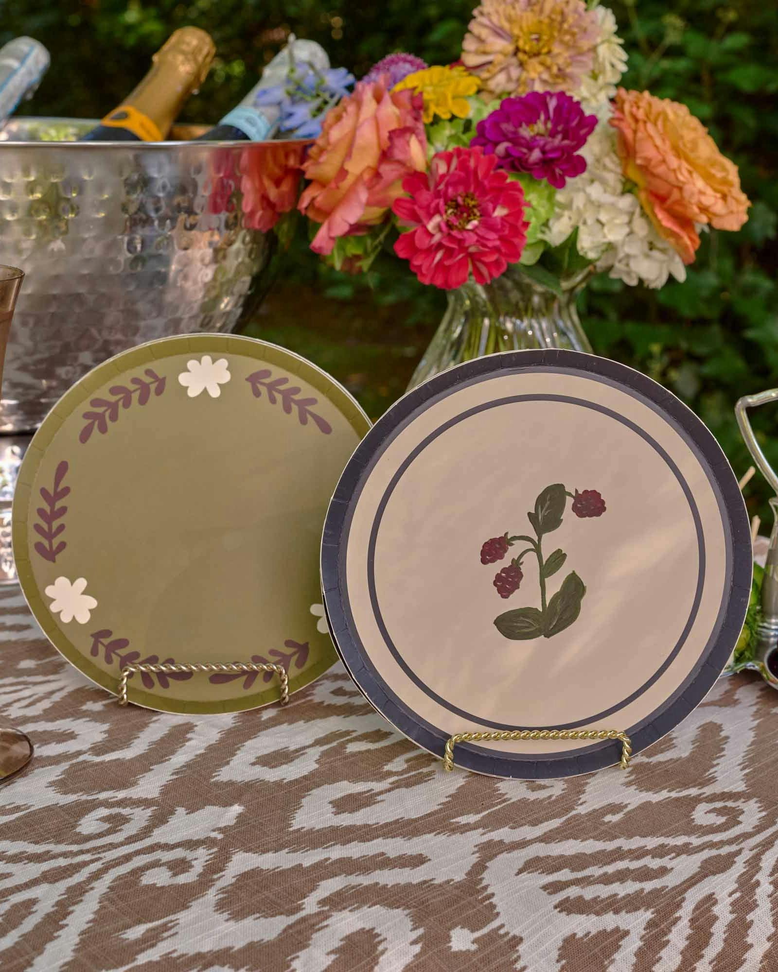 Botanica Hors d'Oeuvres Plate Set - Raspberry