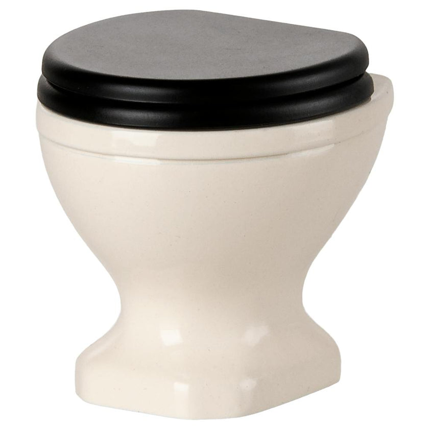Water Closet, Mouse
