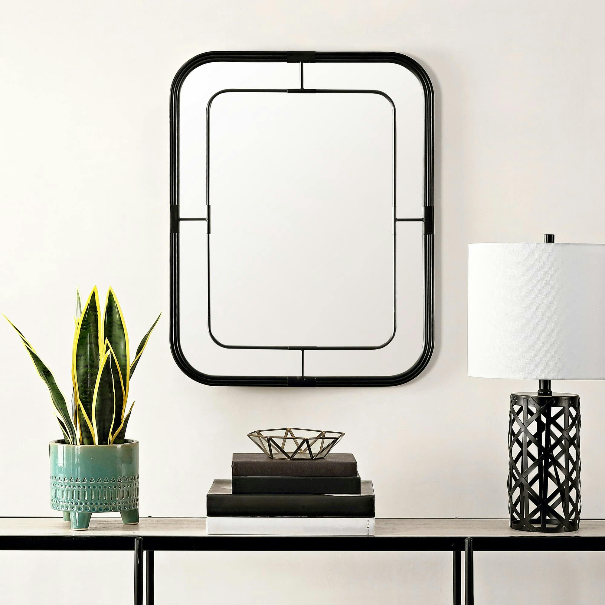 Silter Mirror