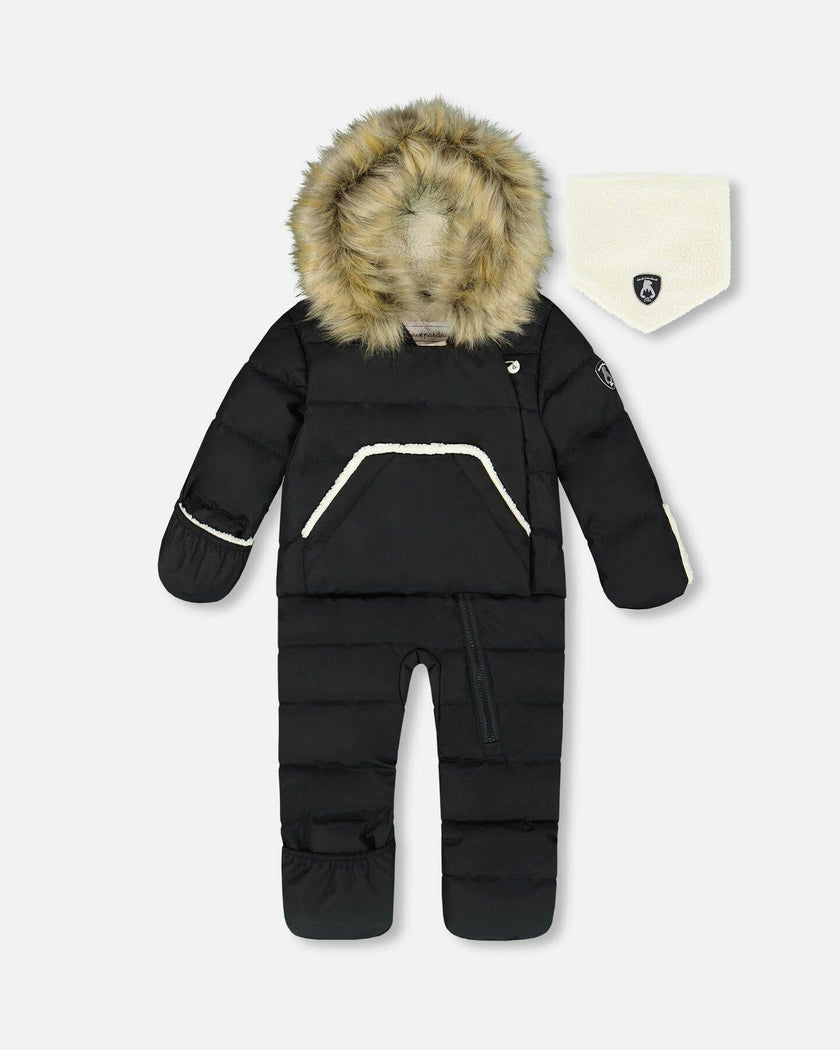 One-Piece Baby Snug Snowsuit Designed for Car Seat