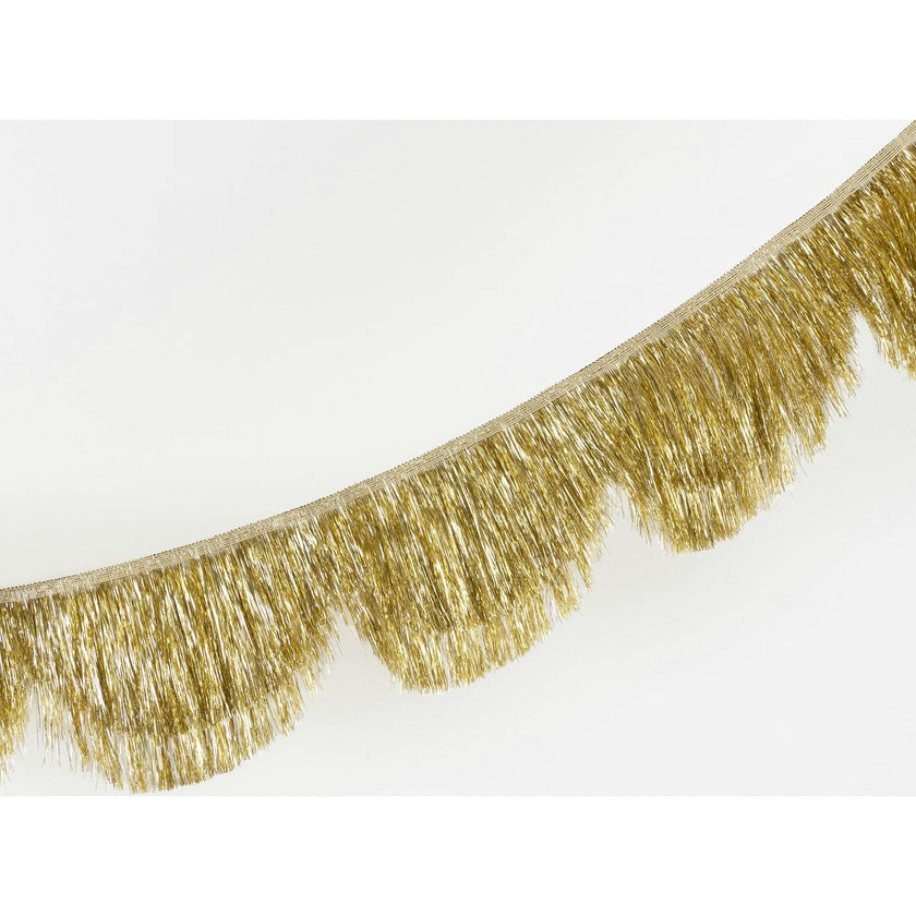 Gold Tinsel Scallop Garland