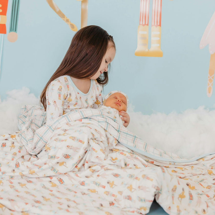 Three-Layer Jumbo Quilt - Juliet