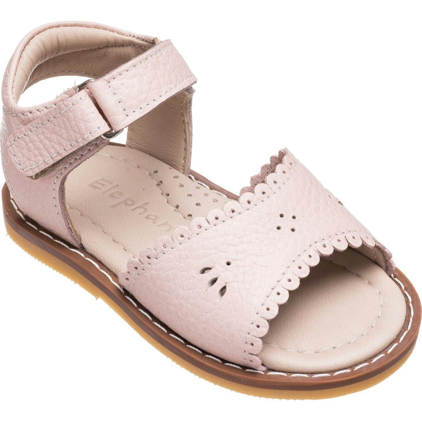 Classic Sandal with Scallop