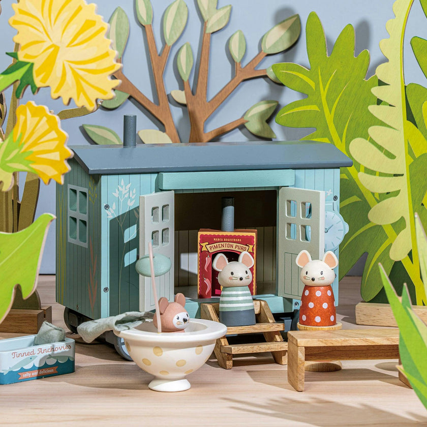 Secret Meadow Shepherd's Hut