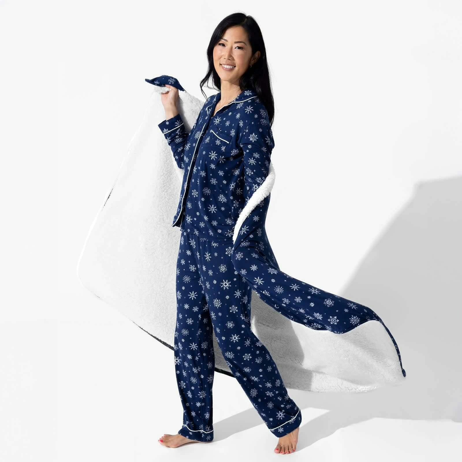 Snowflake Bamboo Women's Pajama Set