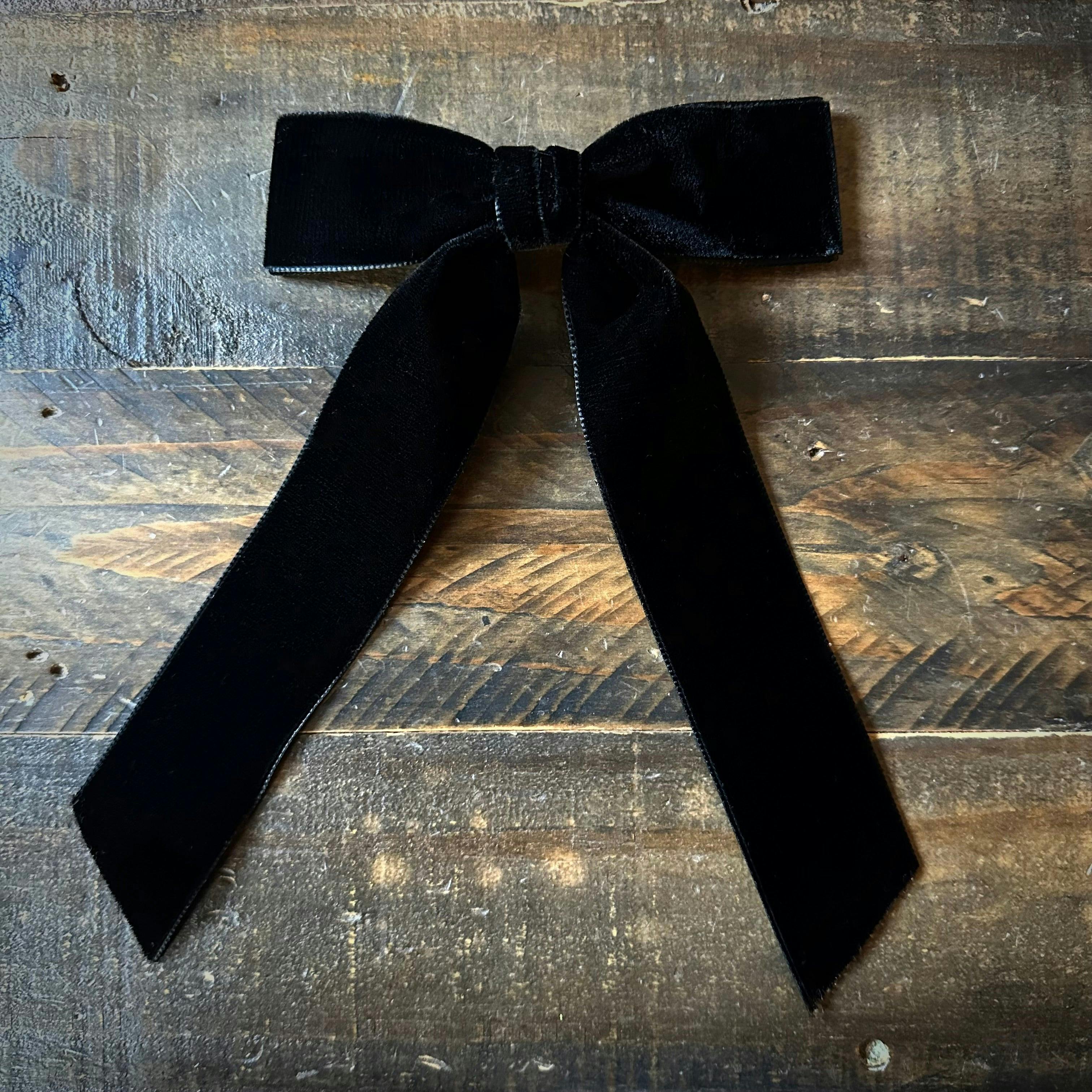 Mademoiselle Velvet Bow
