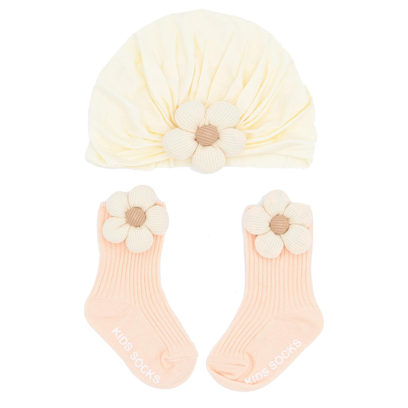 Beige Flower Pastel Accent Gift Set