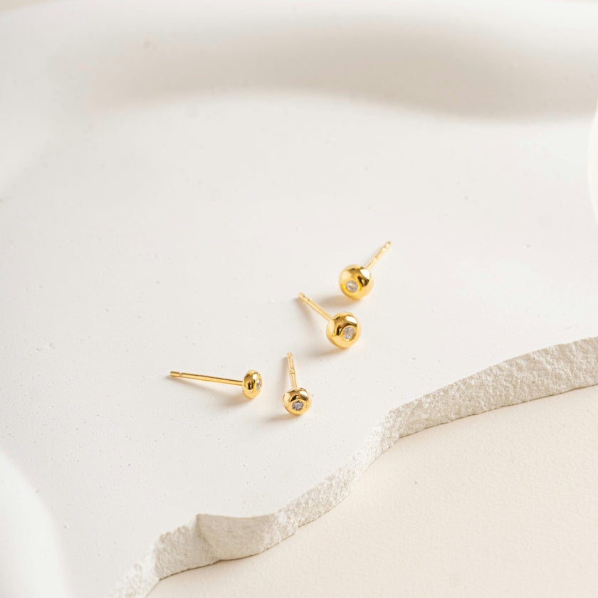 Twinkle Circle Studs - Standard