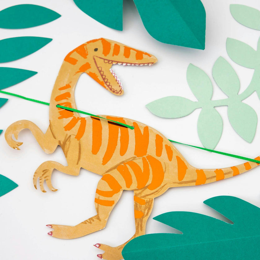 Dinosaur Kingdom Large Garland Set