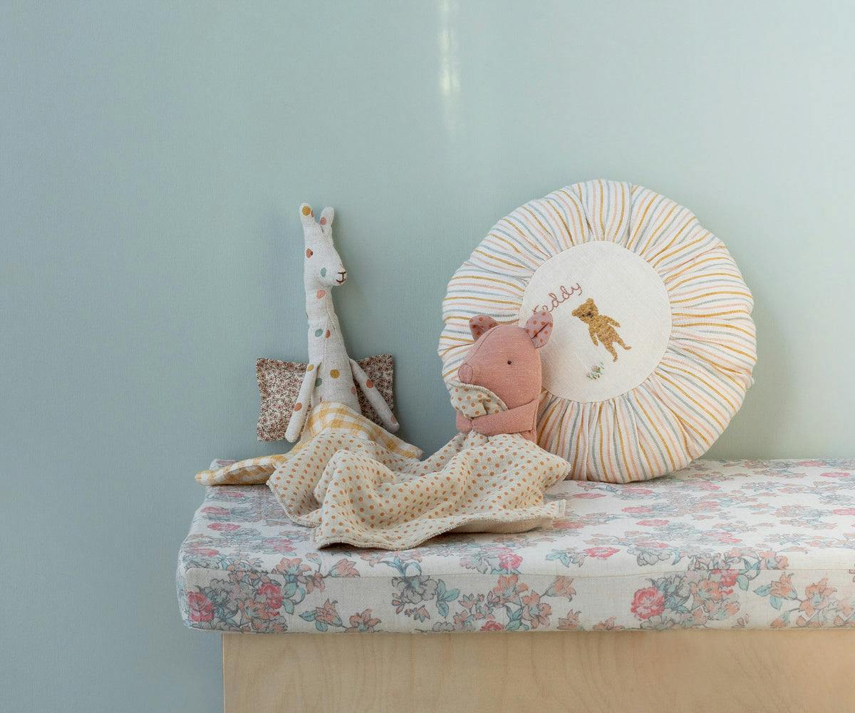 Lullaby friends, Pig, Mini - Rose