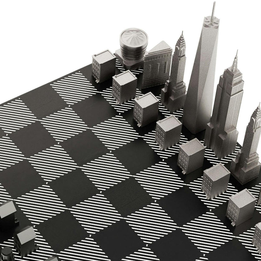 Chess Set Stainless Steel NEW YORK vs SAN FRANCISCO with B/W Hatch Board