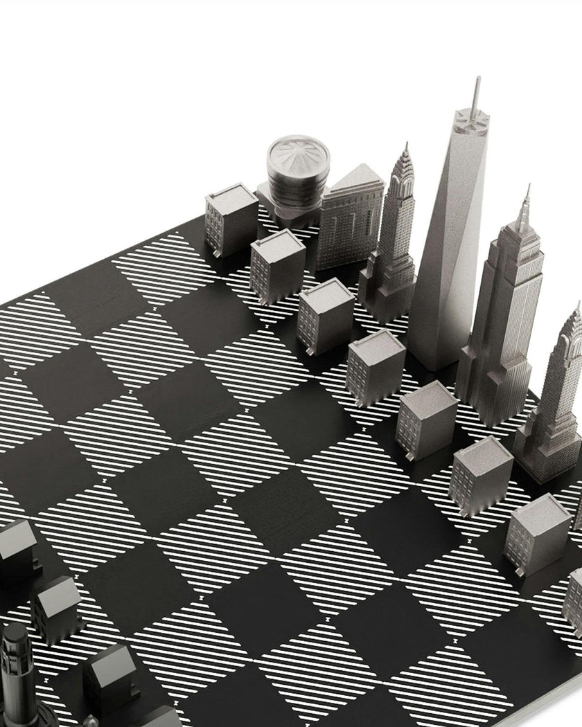Chess Set Stainless Steel NEW YORK vs SAN FRANCISCO with B/W Hatch Board