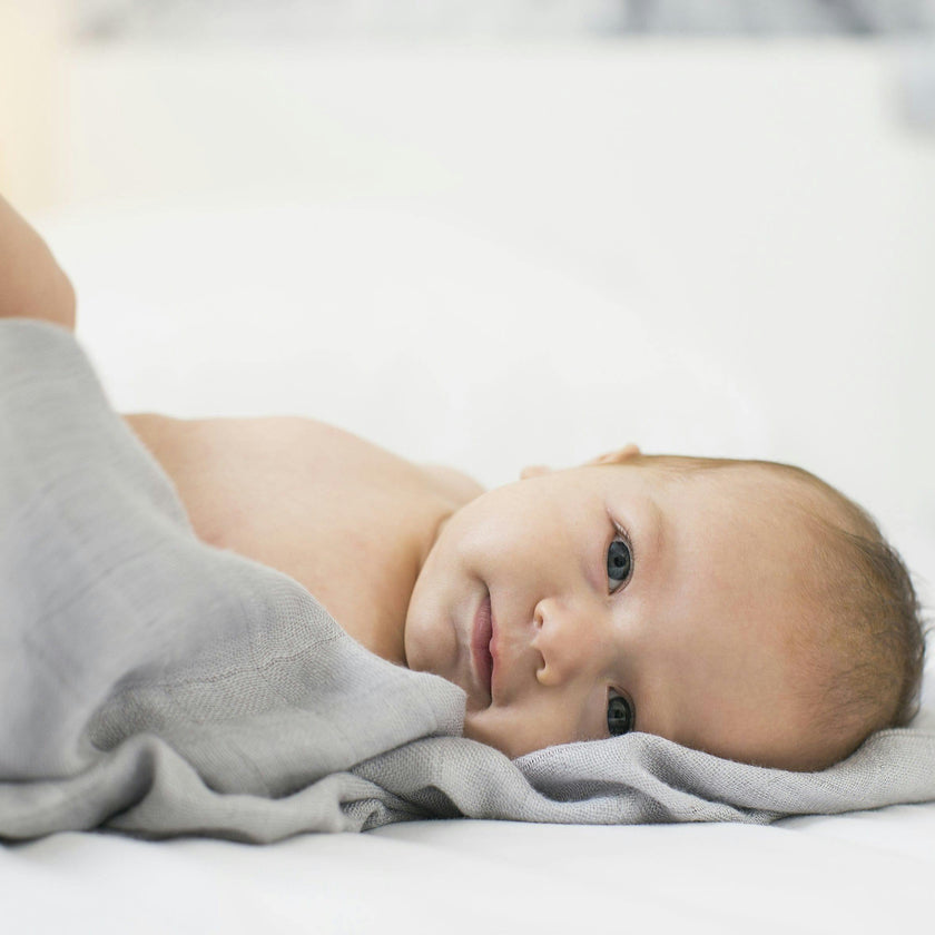 Muslin Blanket Grey / White