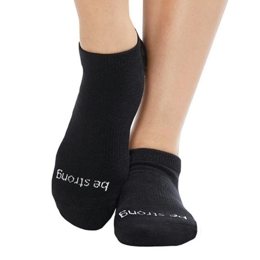 Be Strong Grip Socks (Black/White)
