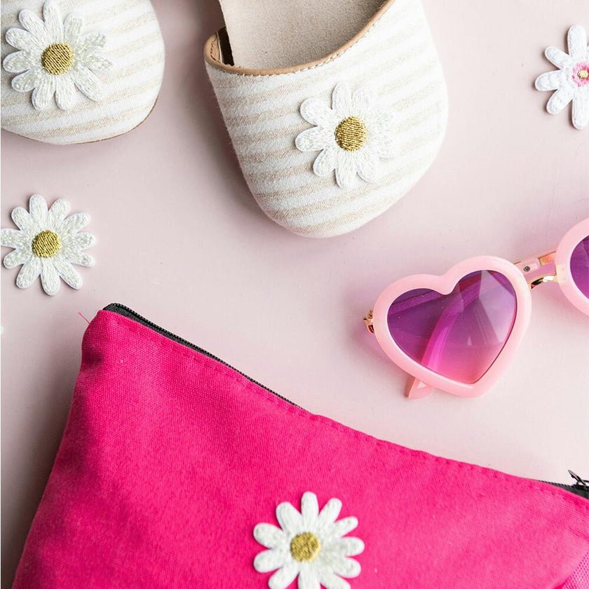 Peace & Love Daisy Patch Set