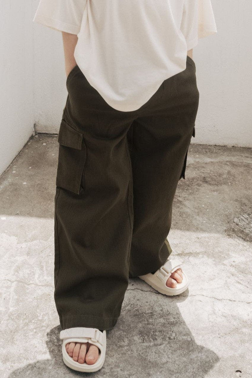 Organic Cotton Wide Leg Cargo Pant