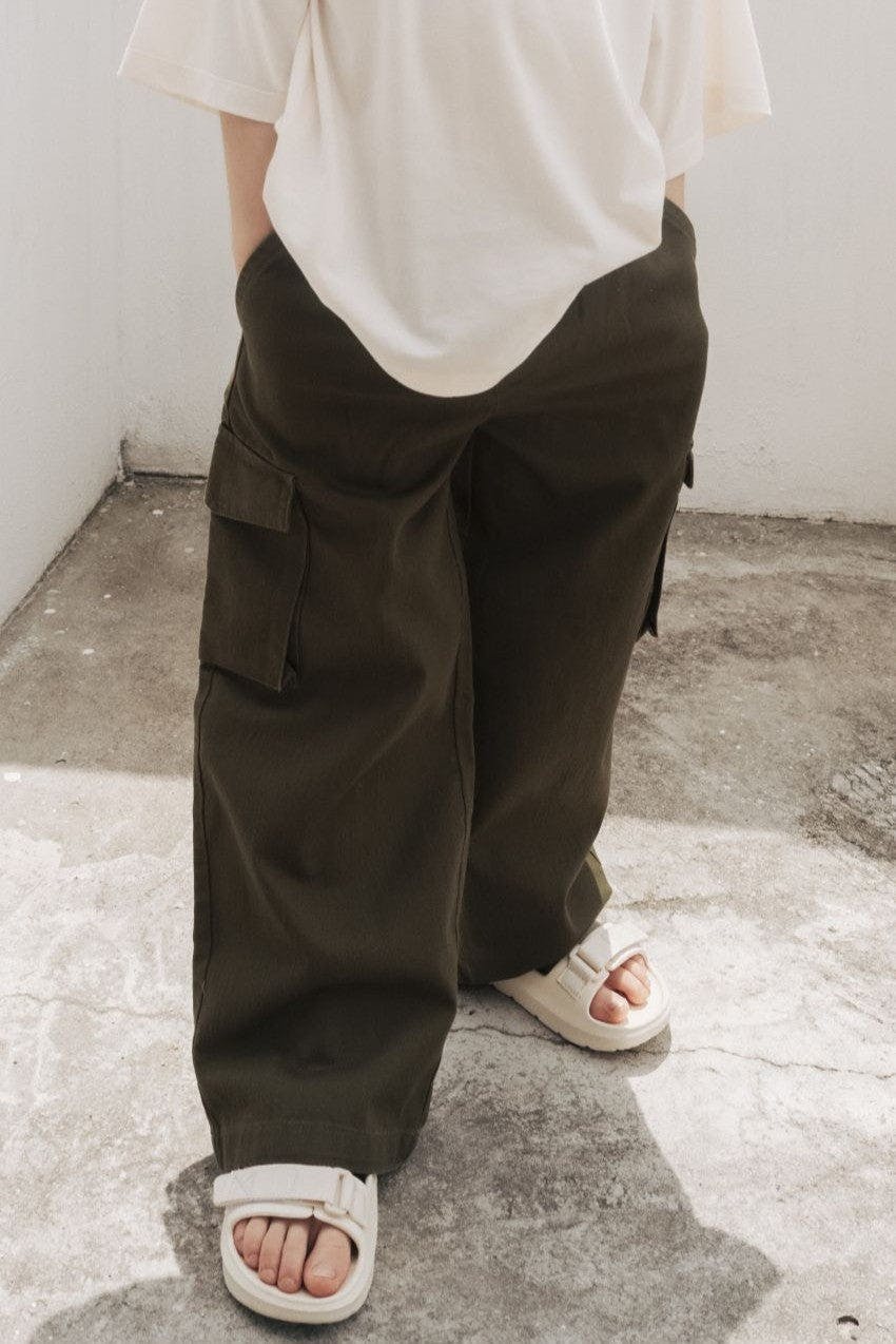 Organic Cotton Wide Leg Cargo Pant