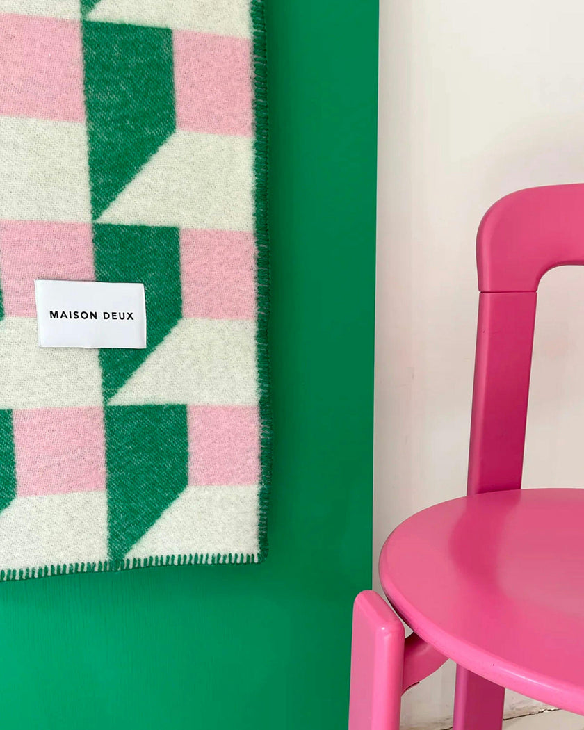 Blanket CUBICS Grass / Pink Print 4.25 x 6.5ft
