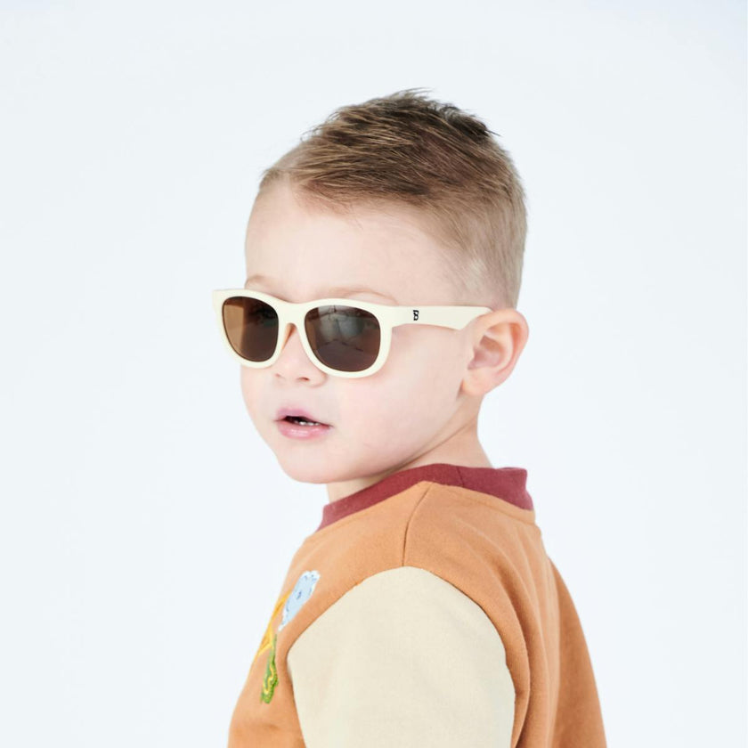 Originals Navigator Sunglasses: Sweet Cream