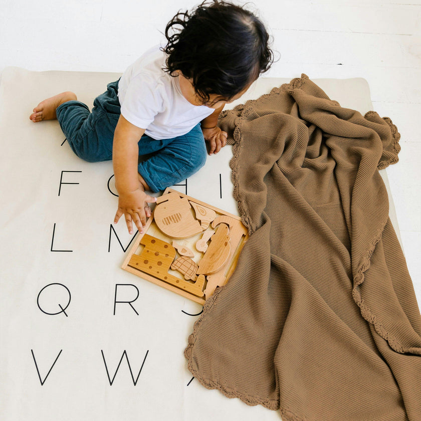 Organic Cotton Scalloped Baby Blanket