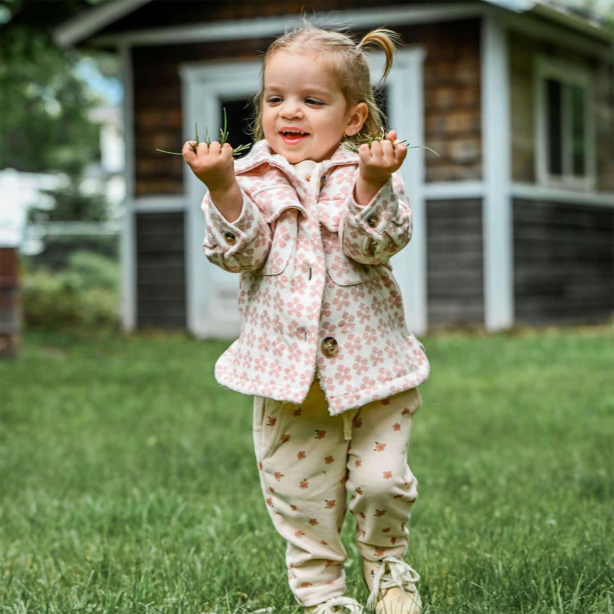 Small Daisies Print Pocket Jogger
