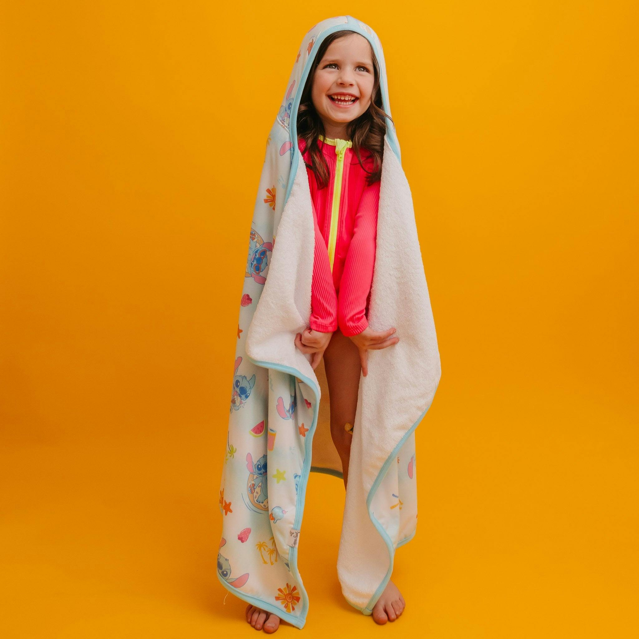 Premium Big Kid Hooded Towel - Disney Stitch Dreamsicles
