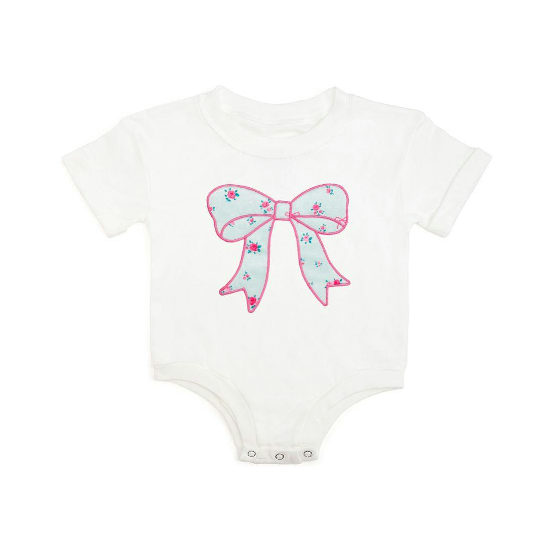 Sky Blue Floral Bow Patch Short Sleeve Romper - White