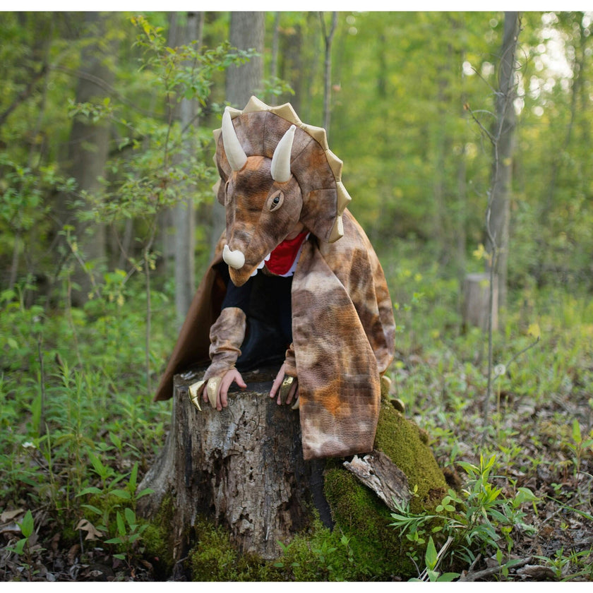 Grandasaurus Triceratops Cape with Claws