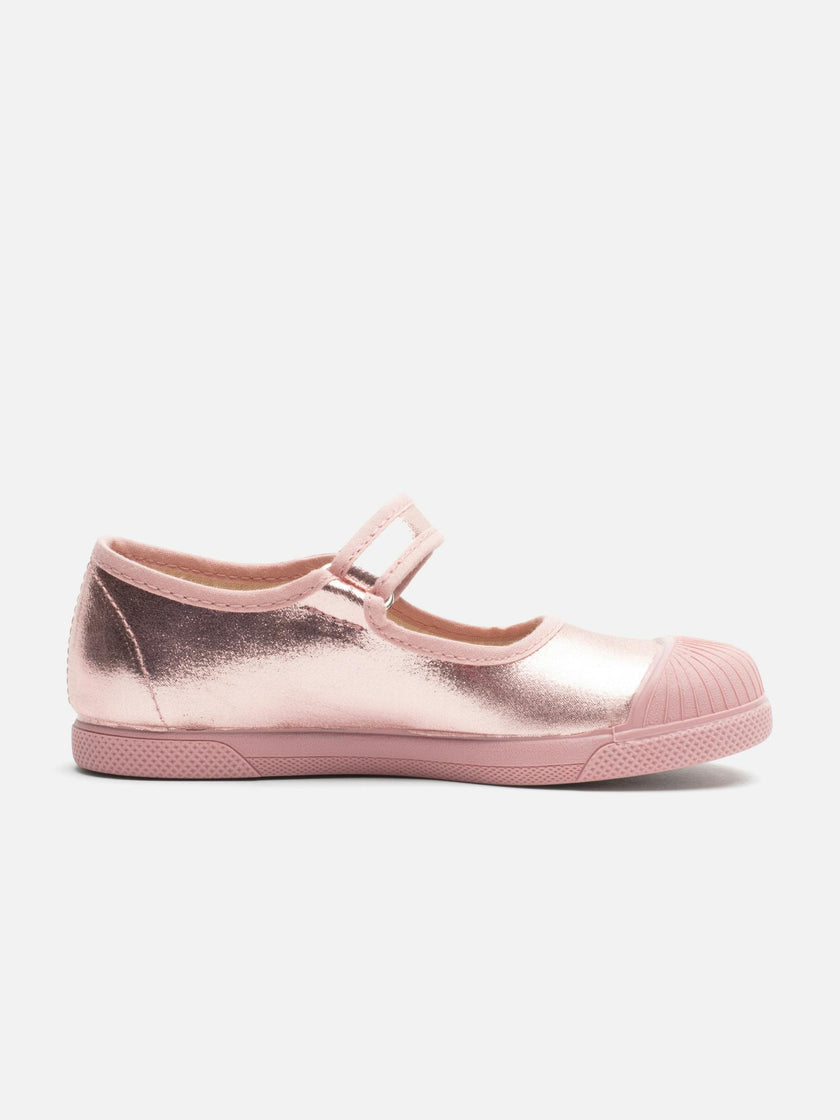 Mika Pink
