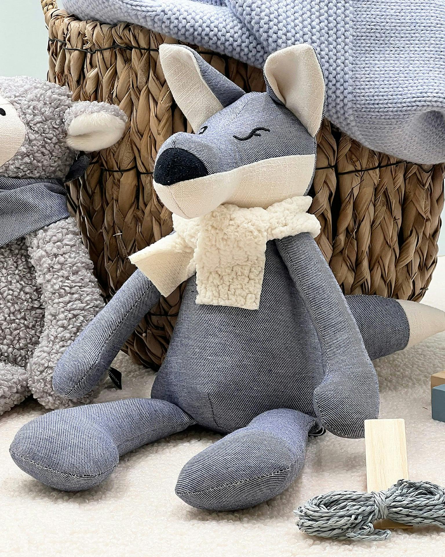 Henri the Wolf | Pamplemousse Peluches
