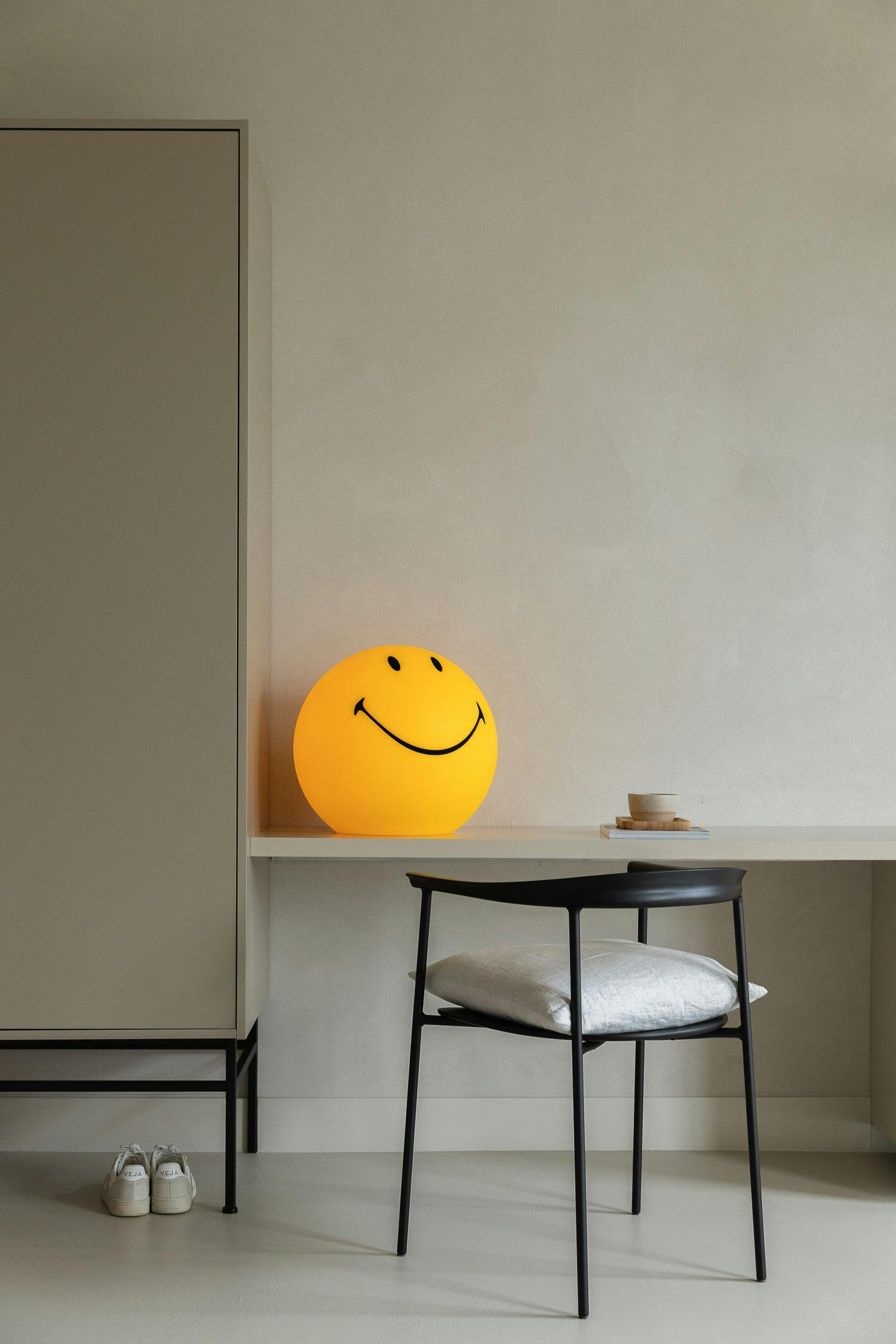 Mr Maria Smiley High Light
