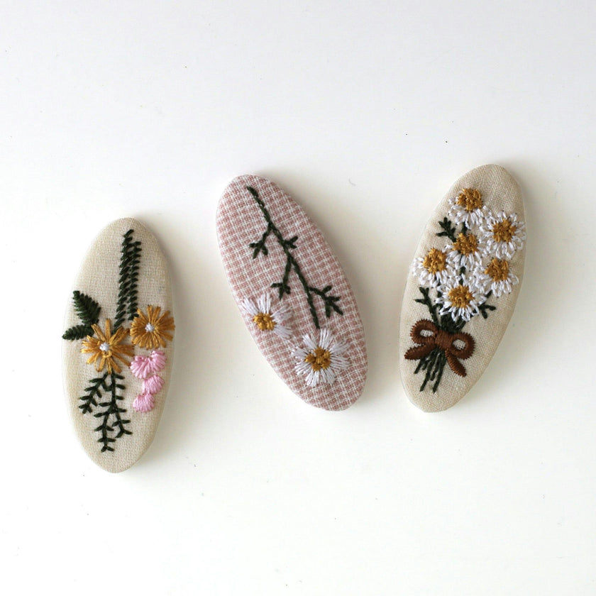 Embroidered Bouquet Hair Clip Set