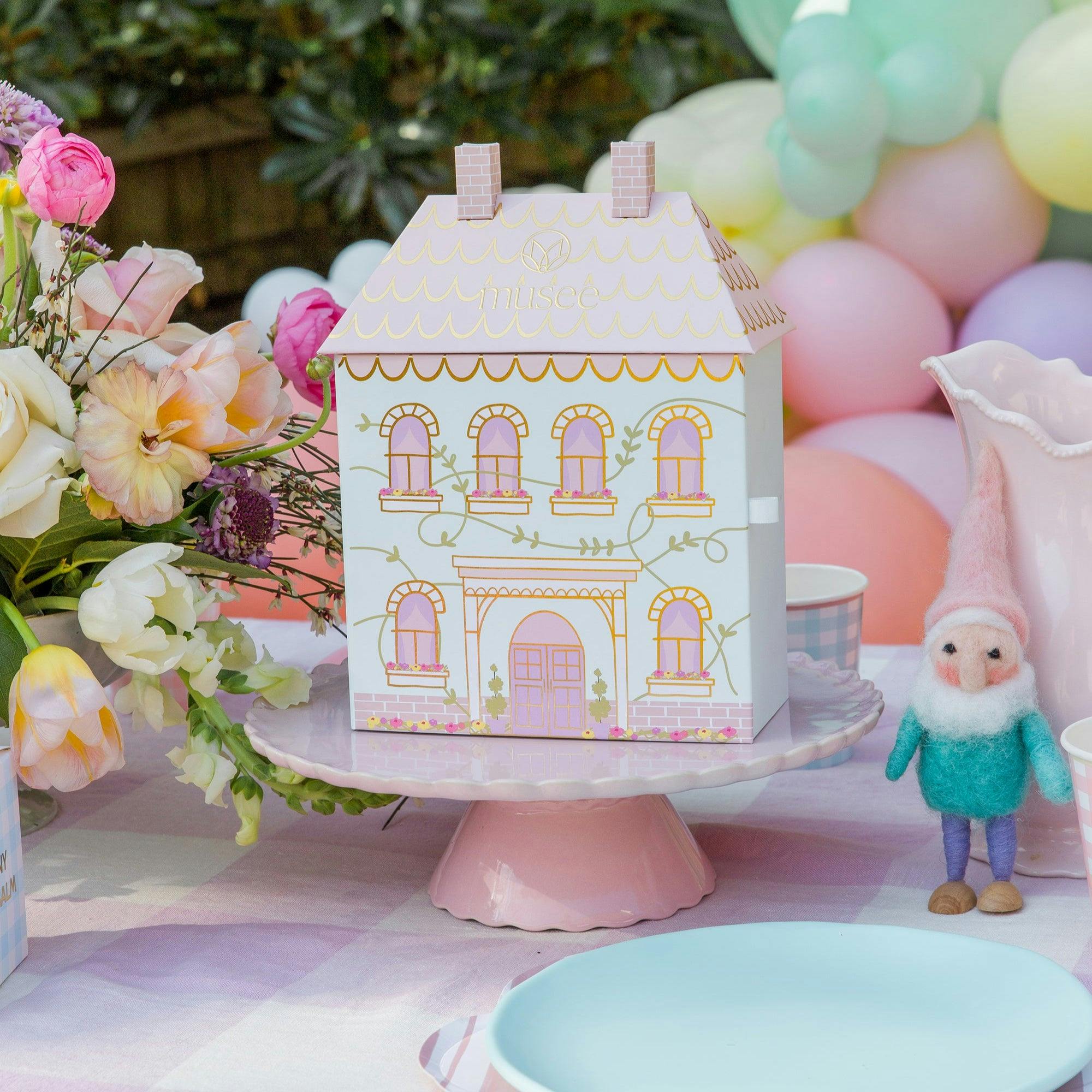 Dollhouse Gift Set