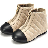 Nicole Boot