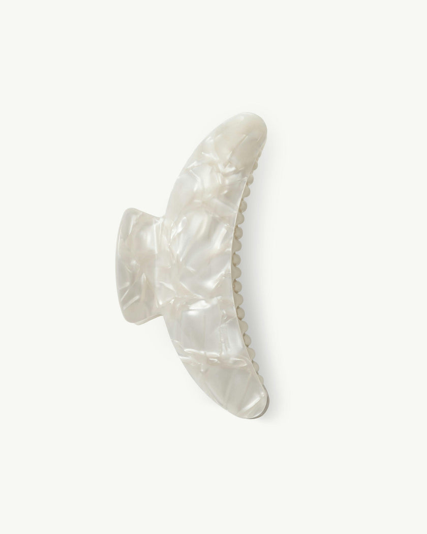 Jumbo Heirloom Claw in White Shell
