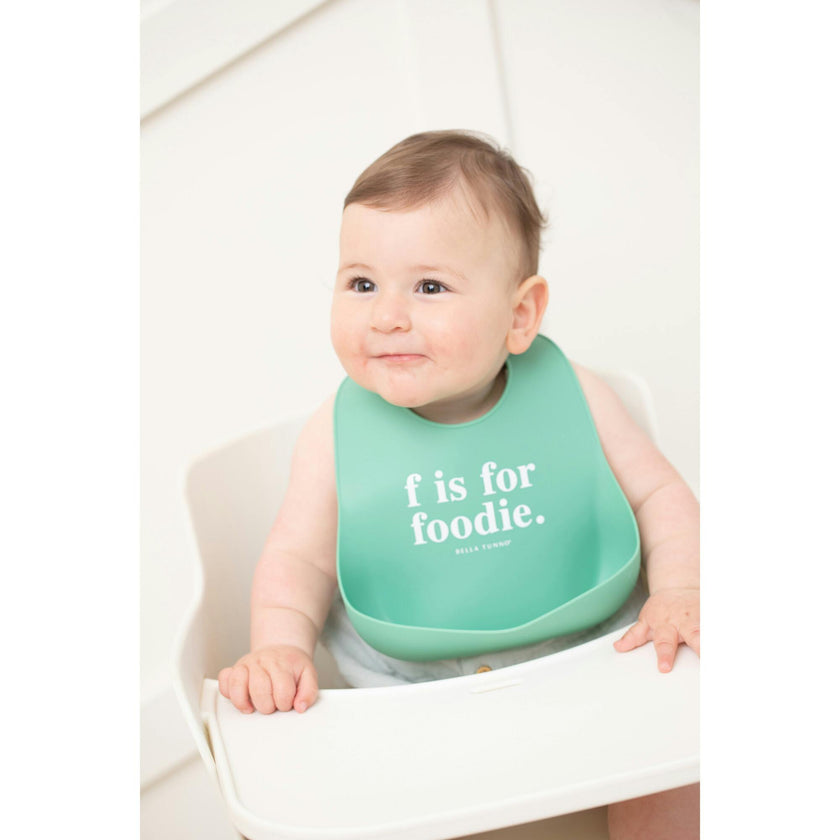 F For Foodie Wonder Bib