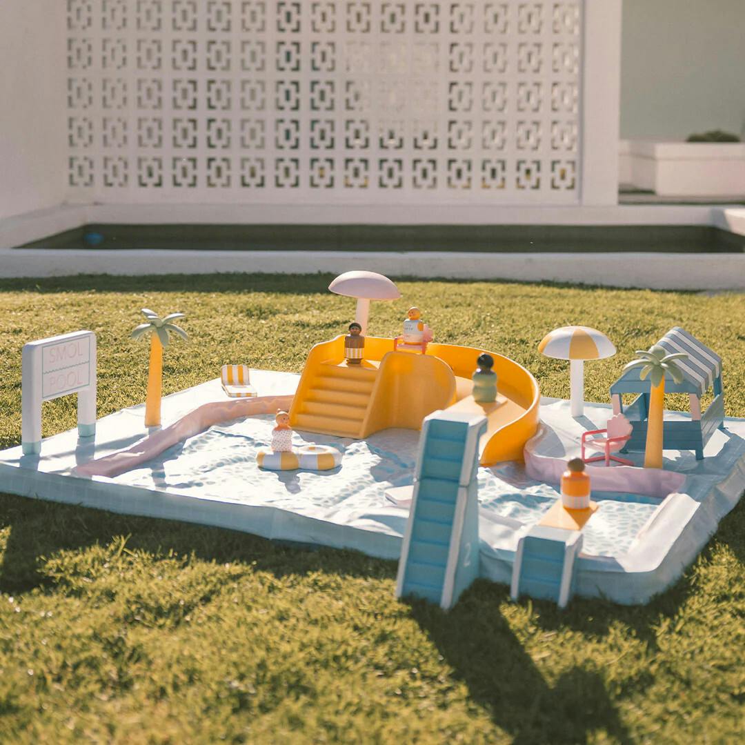Pool Day Water Table