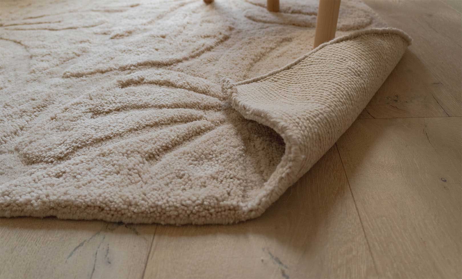 Floral Field Washable Wool Area Rug