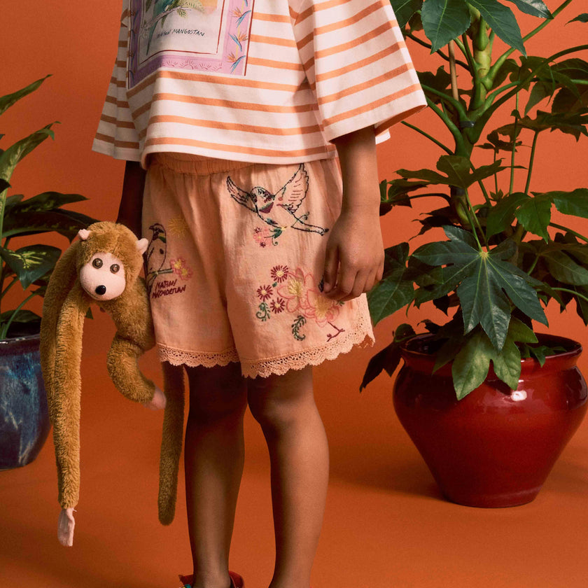 BIRDS EMBROIDERED SHORTS PEACH