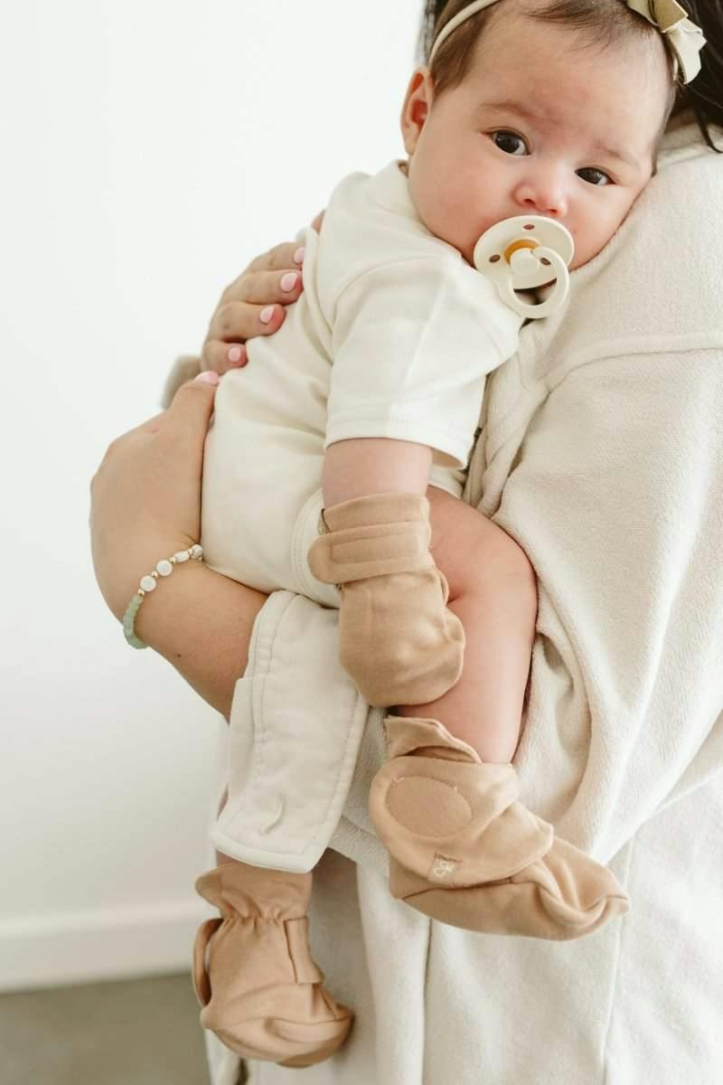 STAY ON MITTS | SANDSTONE — Bamboo Organic Cotton Blend