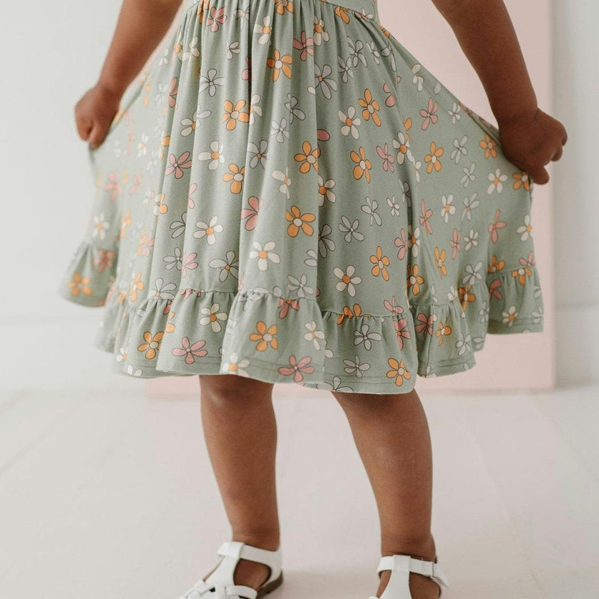 Girls Sleeveless Twirl Dress in Sketched Daisy