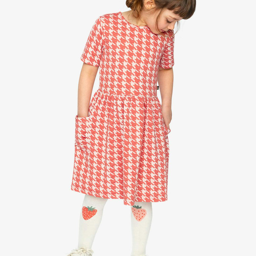 Short Sleeve Dress With Pockets Pink And White Houndstooth