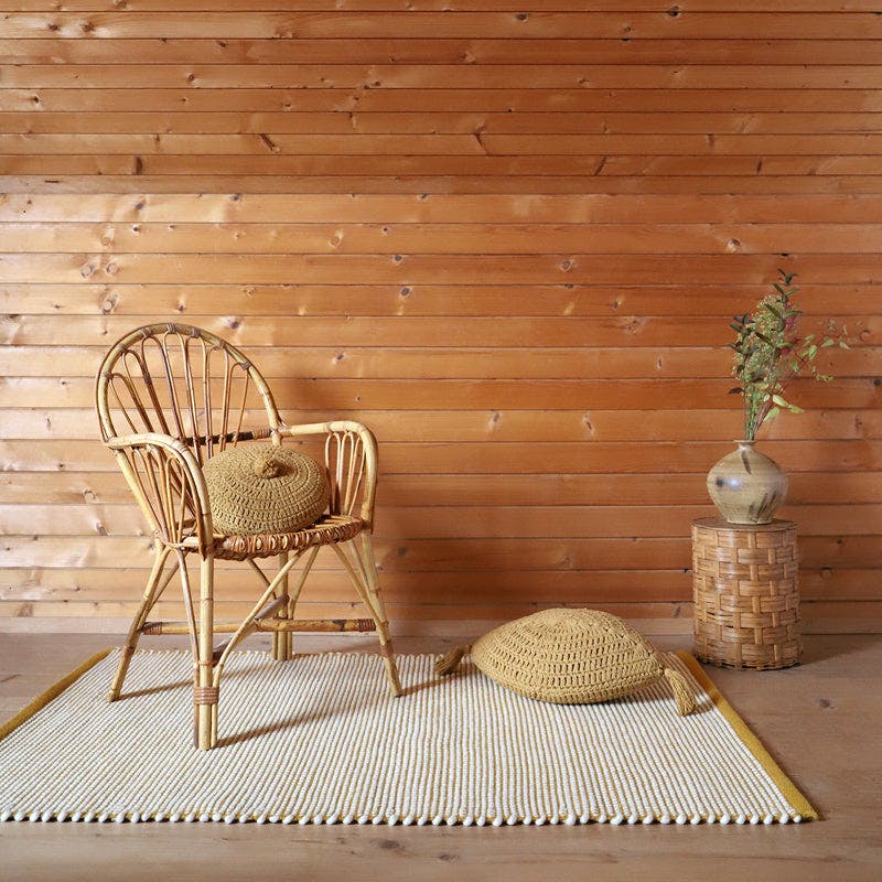 Bergen Hand-Woven Contemporary Wool Round Rug