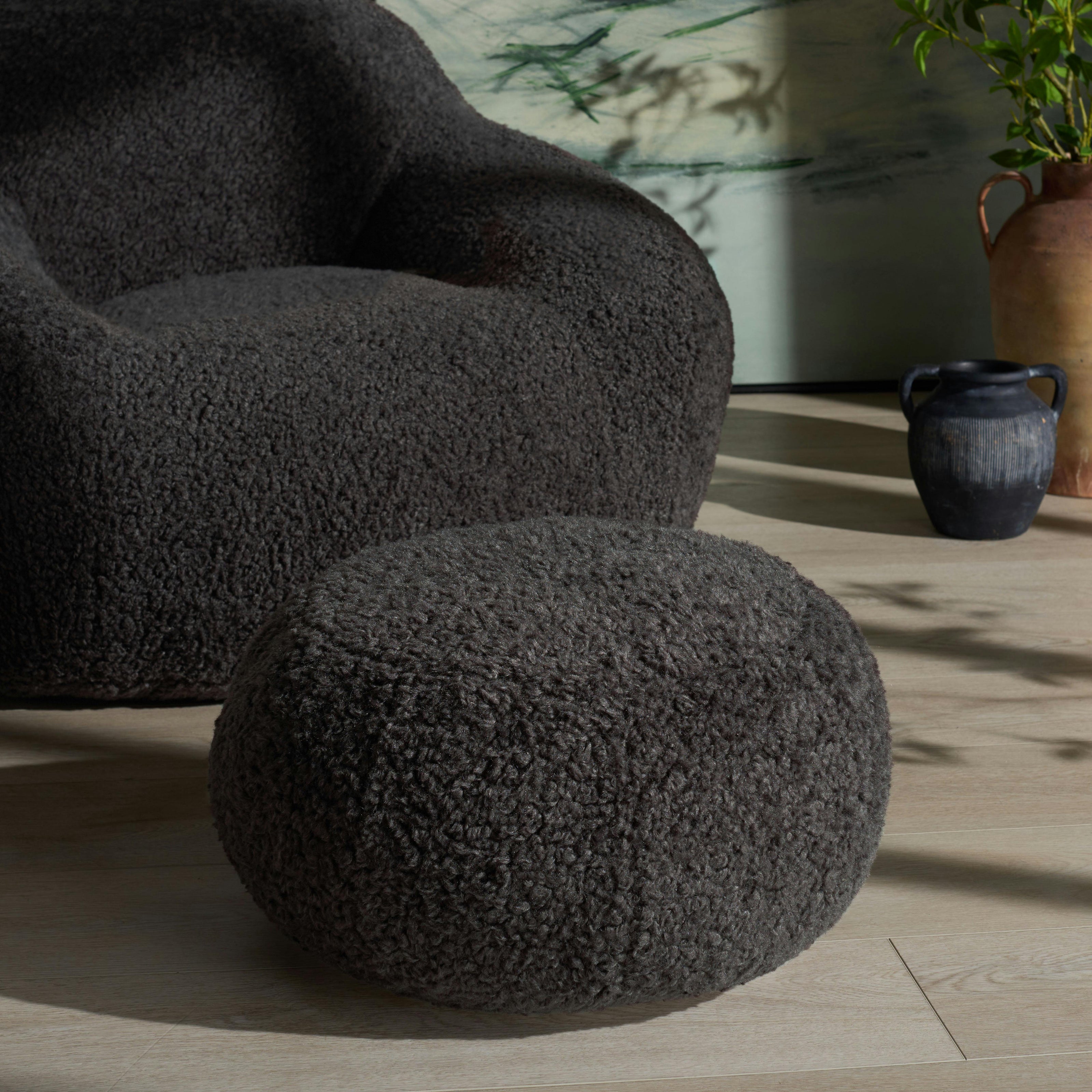 Gracelina Round Pouf
