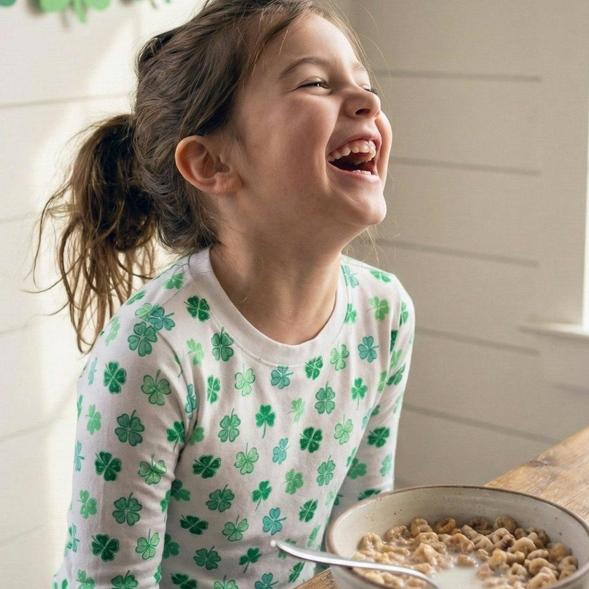 The Organic Long Sleeve Pajama Set [Shamrocks]
