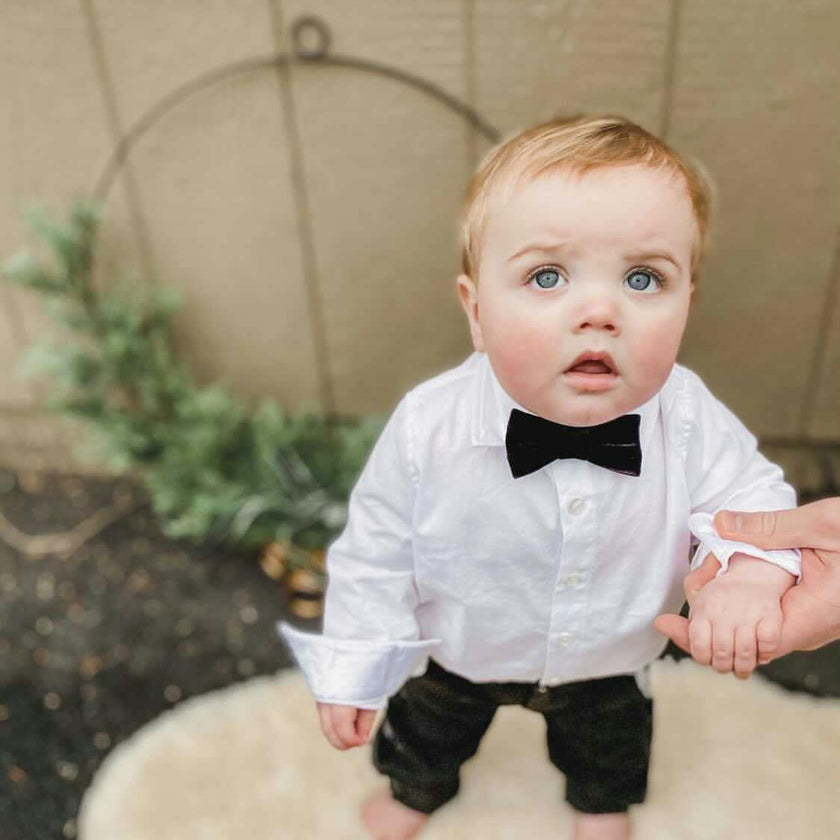 Small Velvet Bow Tie